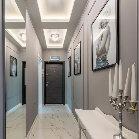Modern Near Sea Garden * Warna